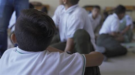 Colegios deben permitir ingreso de estudiantes aunque no tengan ...