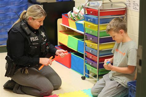 DeKalb elementary school police resource officer named Illinois Law ...