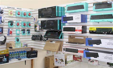 Computer Shop in Brecon 的图像结果