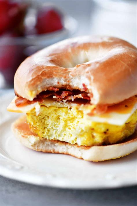 Bacon Egg Cheese Bagel Sandwich Meal Prep Recipe - The Gunny Sack