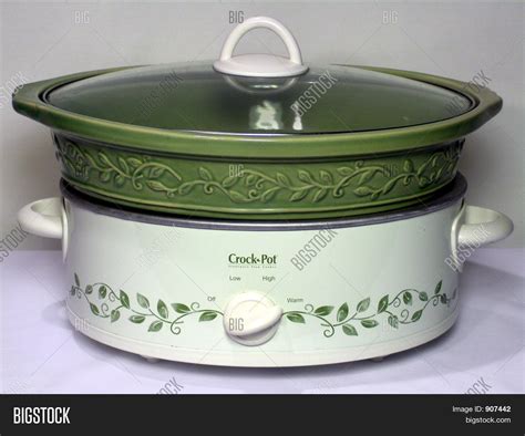 Ceramic Crock Pot Image & Photo (Free Trial) | Bigstock
