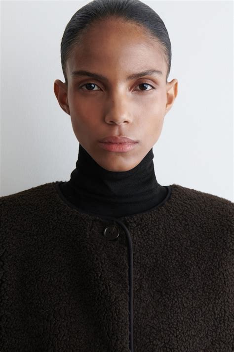 LONGLINE TEDDY JACKET - DARK BROWN | COS