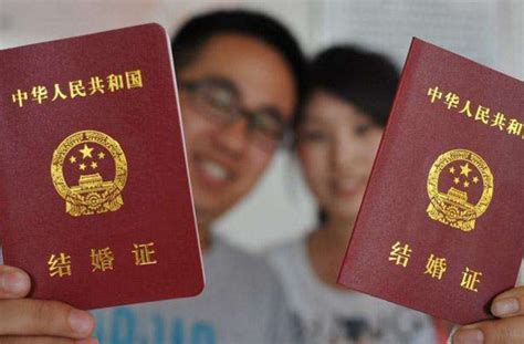 领结婚证需要几张照片 结婚登记照片有什么要求 - 中国婚博会官网