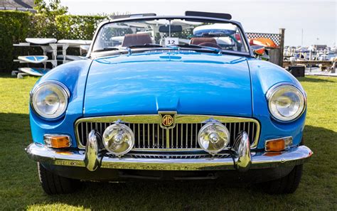 GREAT HARBOR YACHT CLUB CAR SHOW