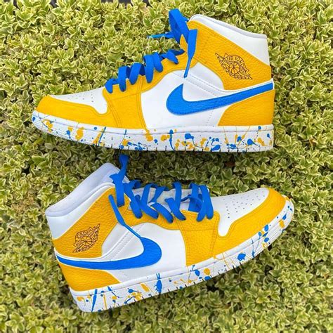 Custom Air Jordan 1 yellow blue | Chaussure, Veste