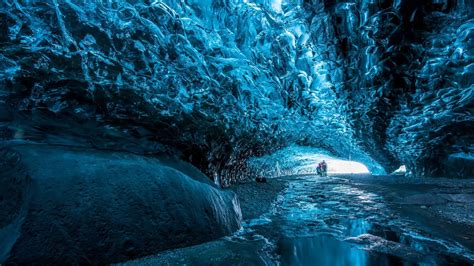 Winter Self-Drive Ice Cave & Blue Lagoon | 6-Day Iceland Tours