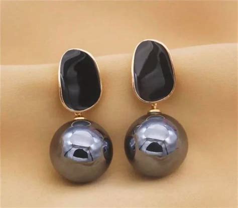 Black pearl dangler Korean earrings – Astikya