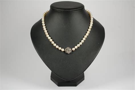 Perlenkette, 835 Silber mit Saphir, 26,45g, ca. 44cm lang | MA-Shops