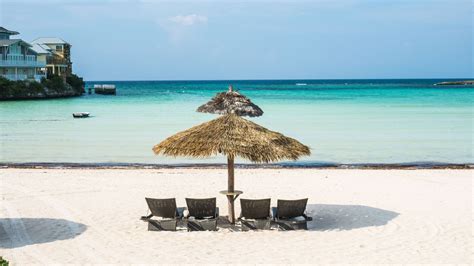 Explore the Abaco Islands: Yachting Capital of the Bahamas