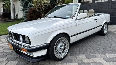 BMW 325i - E30 Market - CLASSIC.COM