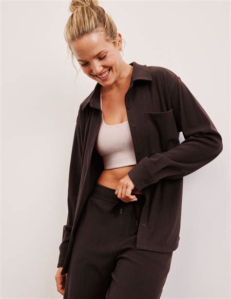 Breathe Easy Ribbed Front Shirt | Beyond Yoga