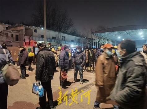 直击春节后的济南零工市场：清晨天未亮，第一批打工人已走上街头_北京日报网