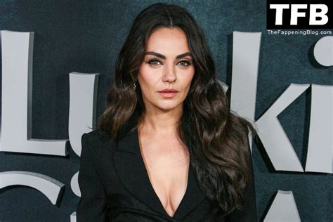 Mila Kunis Sexy (94 Photos) - Sexy e-Girls🔞