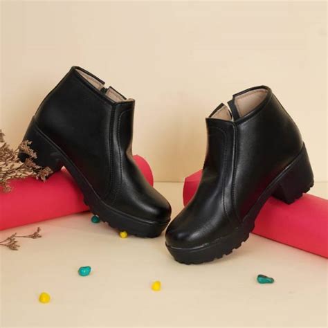 Womens Black Boots - Buy Womens Black Boots online at Best Prices in ...