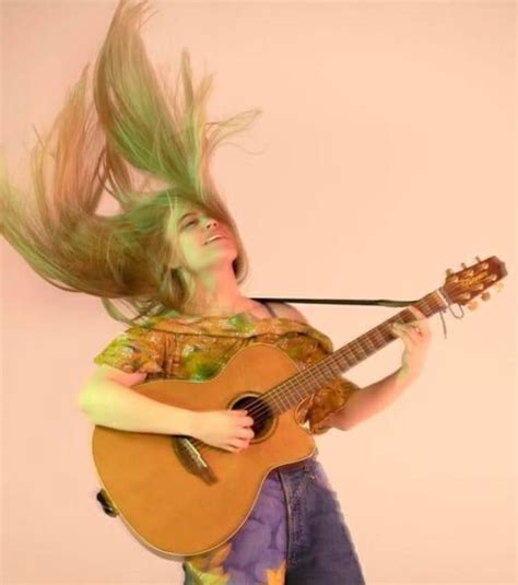 Ophelia Lark - Live at Cantina, Cantina, Paignton, 19 November 2023 ...