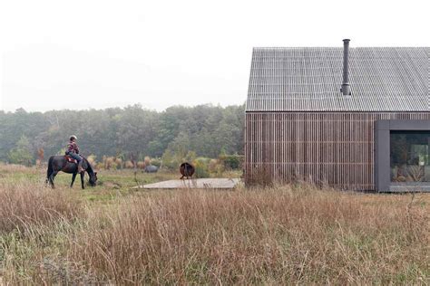 Trendy Barn Style External Timber Cladding