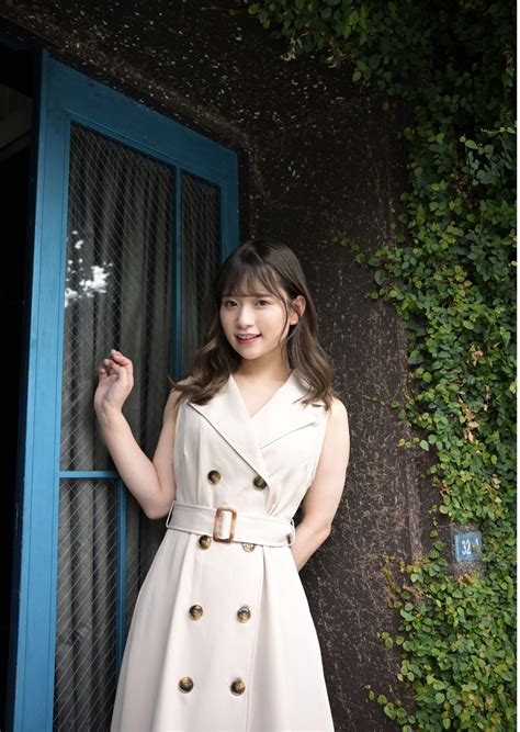 Reina Momozono Naniwa Natural Breasts Weekly Gendai Digital Photo Collection Premium Nude Series ...