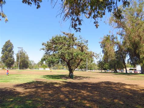 Los Angeles Park Reviews: North Hollywood Park