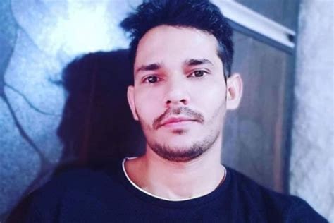 कश्मीर में मारे गए बैंक मैनेजर का राजस्थान के गांव में अंतिम संस्कार ...