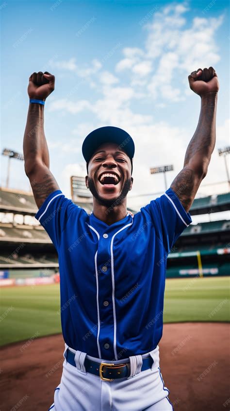 Baseball Pitcher Front View 的图像结果