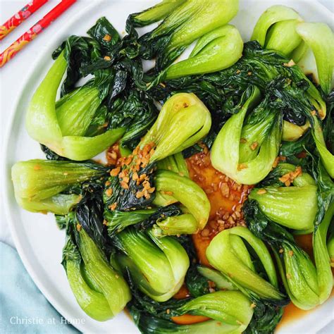 Easy 10-minute Steamed Garlic Bok Choy - Christie at Home