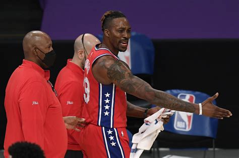 Dwight Howard ejected after collecting Lakers championship ring