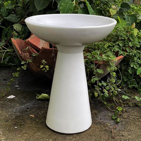 Bird Bath Modern White - Stewarts Garden Centre