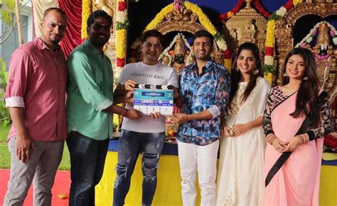 இந்தியாவின் ஸ்டார் பந்துவீச்சாளருடன் சந்தானம் நடிக்கும் படத்திற்கு பூஜை!