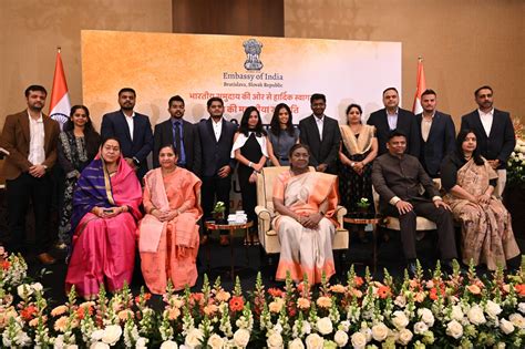 Press Release:Press Information Bureau