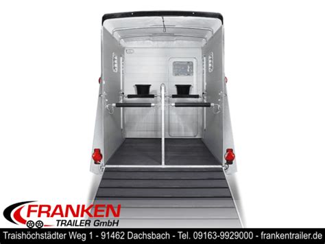 Humbaur Notos PLUS 3000 | Pferdeanhänger | Anhänger | Franken Trailer GmbH