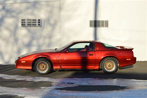 1987 Pontiac Firebird Trans Am | Mutual Enterprises Inc