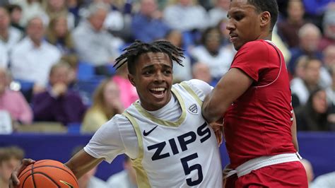 Feb. 17-23: Akron Zips remain atop MAC men's basketball standings