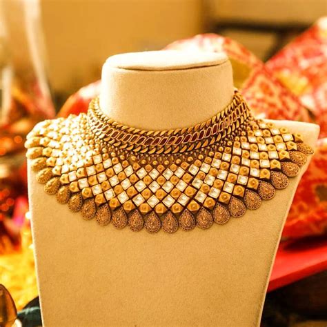 Buy Antique Set Online | Antique Set by Manubhai.