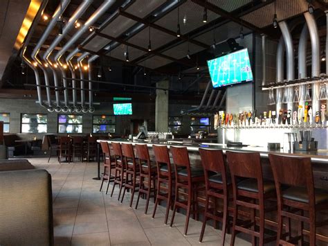 Yard House Restaurant Review - Raleigh, NC - Blue Skies for Me Please