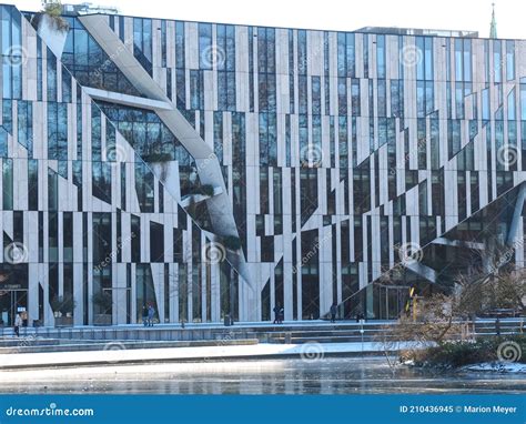 Koe-Bogen in Duesseldorf with Snow in Winter - Famous Architecture by ...