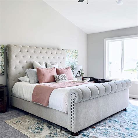 28 Warm Bedroom Carpet Ideas for a Comfortable Place To Unwind