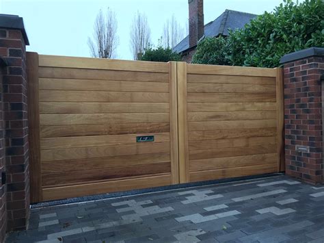 The Benefits of Installing Wooden Driveway Gates – funsportaction