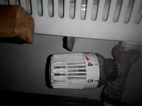 电暖气片一天能用多少电?电暖气和空调哪个费电?_猎装网装修平台