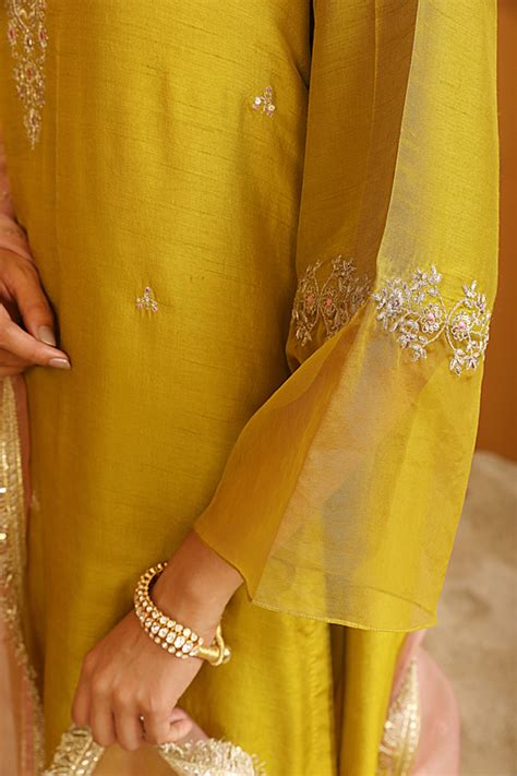 Omana by Ranjana Bothra - Shehnaz Pear Green Kurta Set - Elahe