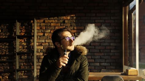 Nicotine Addiction From Vaping Is a Bigger Problem Than Teens Realize > News > Yale Medicine