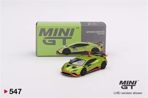 Lamborghini Huracan STO (Verde Citrea) – 303 Exclusive Diecasts