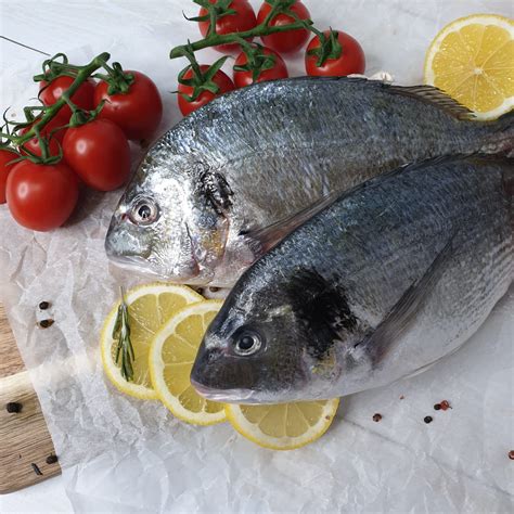 Дорадо, целая c доставкой по Краснодару в интернет-магазине УСТРИЦЫ ВКУС