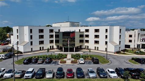 Spotlight on Lauderdale & Colbert: Health Care