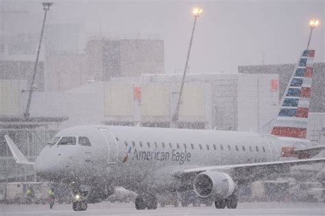 Millions of Americans face extreme cold, travel disruptions as Arctic ...