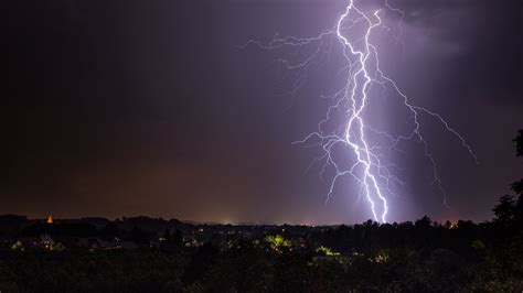 Download wallpaper 3840x2160 lightning, night, trees, dark 4k uhd 16:9 ...