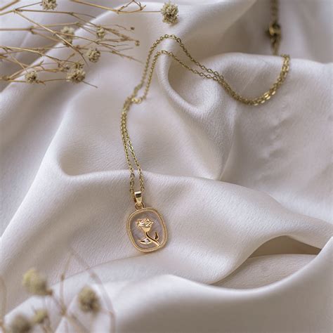 Rose Flower Necklace 18k Gold Plated – Zarishka