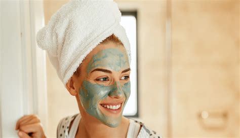 4 Ayurvedic Skin Care Facial Recipe You Must Try - lifeberrys.com