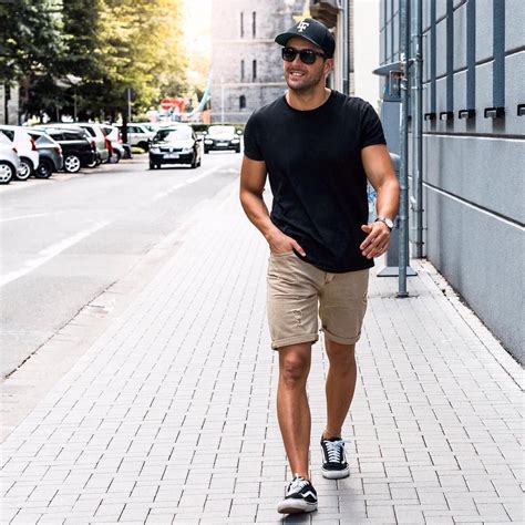 Read The Best Men's Summer Outfits For Every Occasion Men With Street ...
