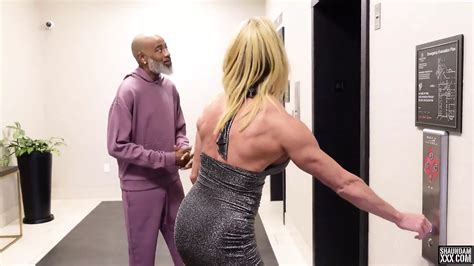 내 방에서 운동하자 | xHamster