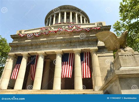 General Grant National Memorial in Riverside Park at Upper Manhattan in ...